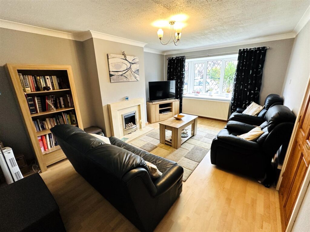 Millfield Drive, Camblesforth, Selby