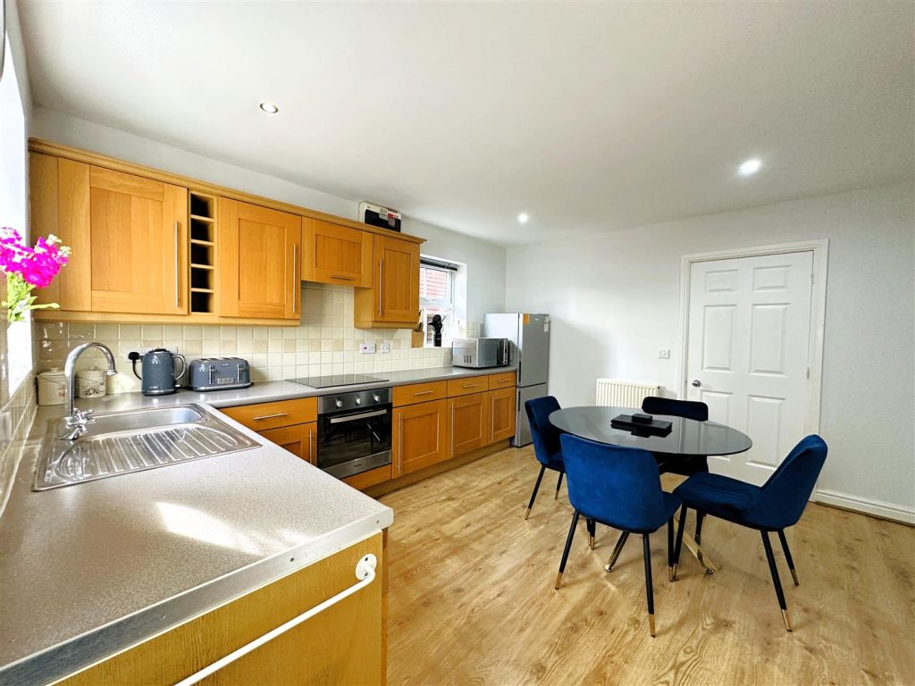 Sandfield Green, Market Weighton