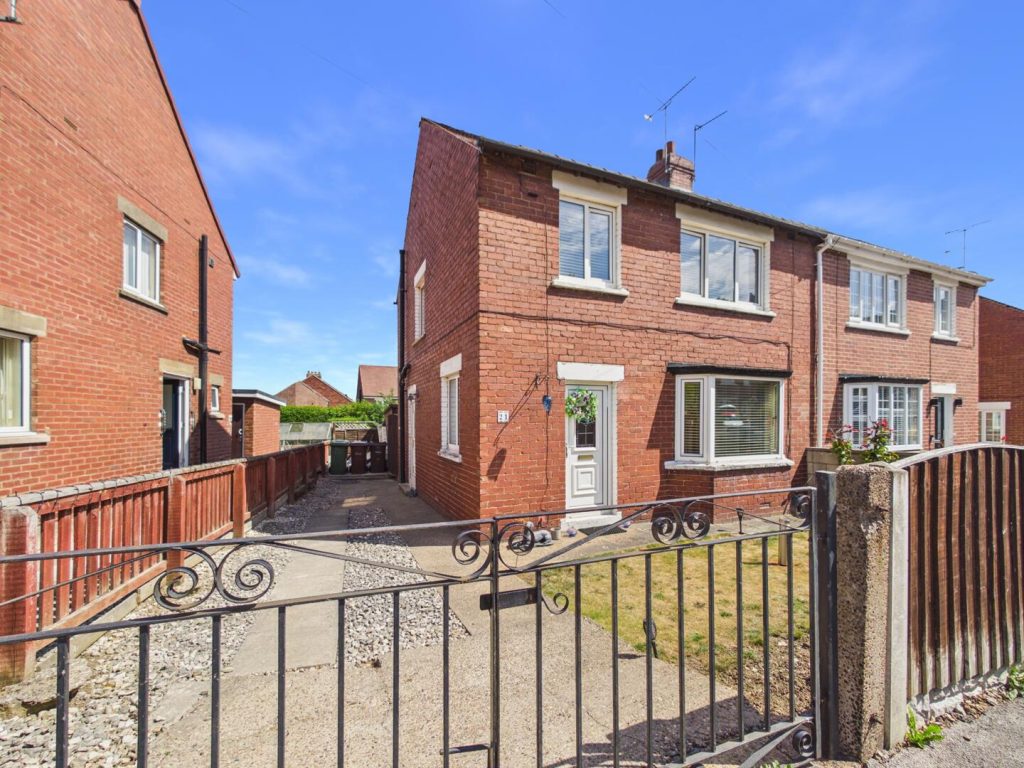 Oakfield Crescent, Knottingley